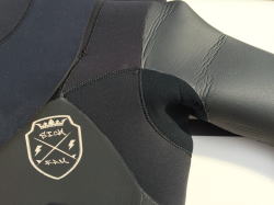 wetsuits repair 脇の下修理 6